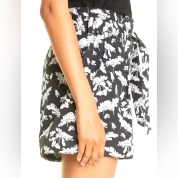NWT [Rag & Bone] River Floral Black/White Daytime Belted Shorts Women’s Sz 00 - Picture 5 of 9